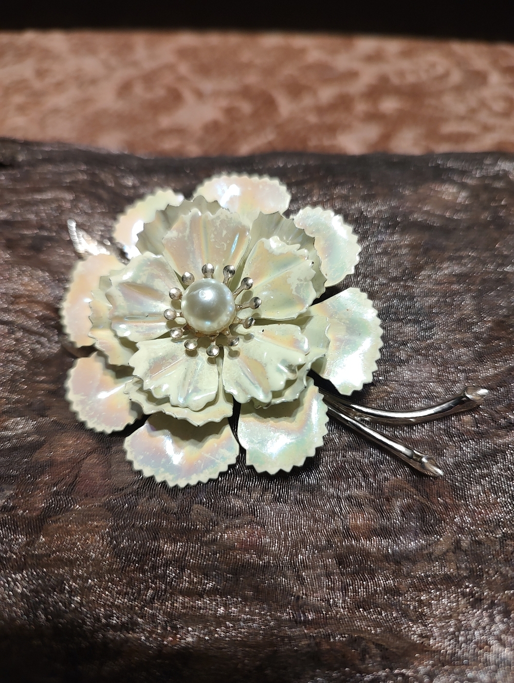 🔸💛🔸 Stunning Vintage 50's Coro Large Iridescent Yellow Flower & Pearl Brooch